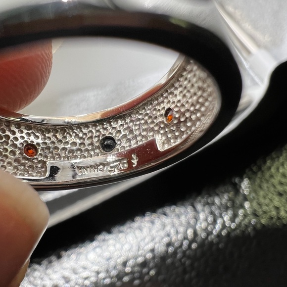 Playing card ring, solid 925 silver band w/ red and black gemstones all around. - Picture 7 of 12